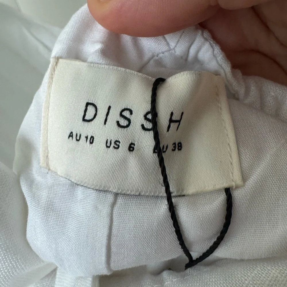DISSH White Long Sleeve Maxi Dress. 100% linen - Picture 5 of 5